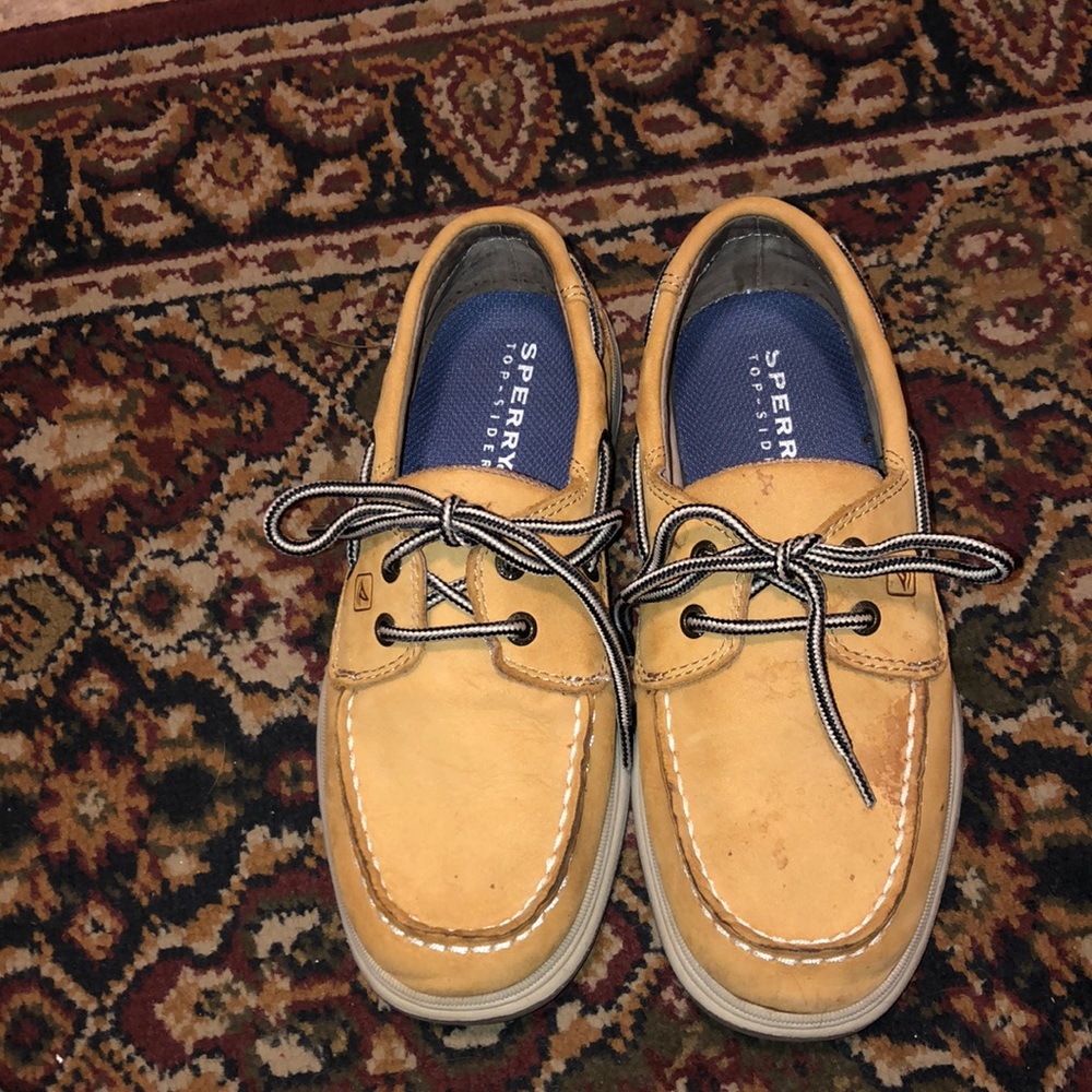 Kids sperry shoes